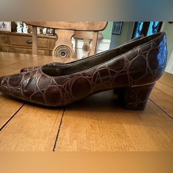 Amanda Shoes - Dress Shoes Size 11